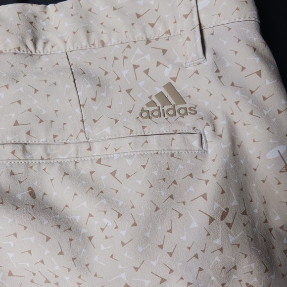 NWOT Adidas 365 Flag Ult Print Short Chino Golf Sz 38 HA9126 Brown Hemp Wht RFID - Picture 6 of 16